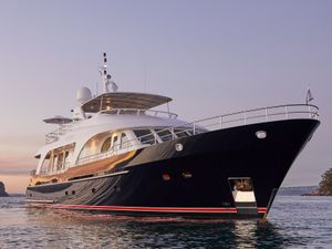 AURORA - Moonen 84 - 4 Cabins - Sydney - Whitsundays - Australia AURORA - Moonen 84 - 4 Cabins - Sydney - Whitsundays - Australia