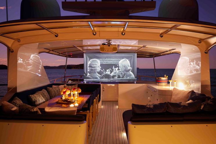 Charter Yacht AURORA - Moonen 84 - 4 Cabins - Sydney - Whitsundays - Australia