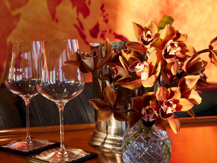 AURORA dining detail AURORA dining detail