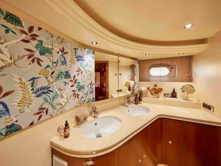 AURORA master bathroom AURORA master bathroom