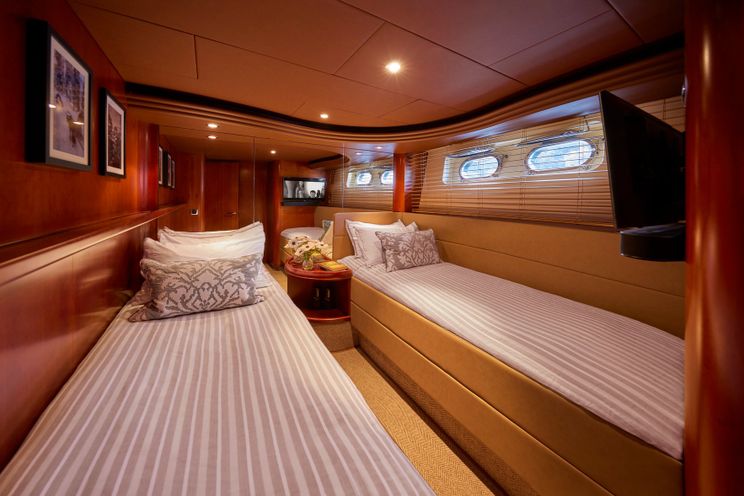 Charter Yacht AURORA - Moonen 84 - 4 Cabins - Sydney - Whitsundays - Australia