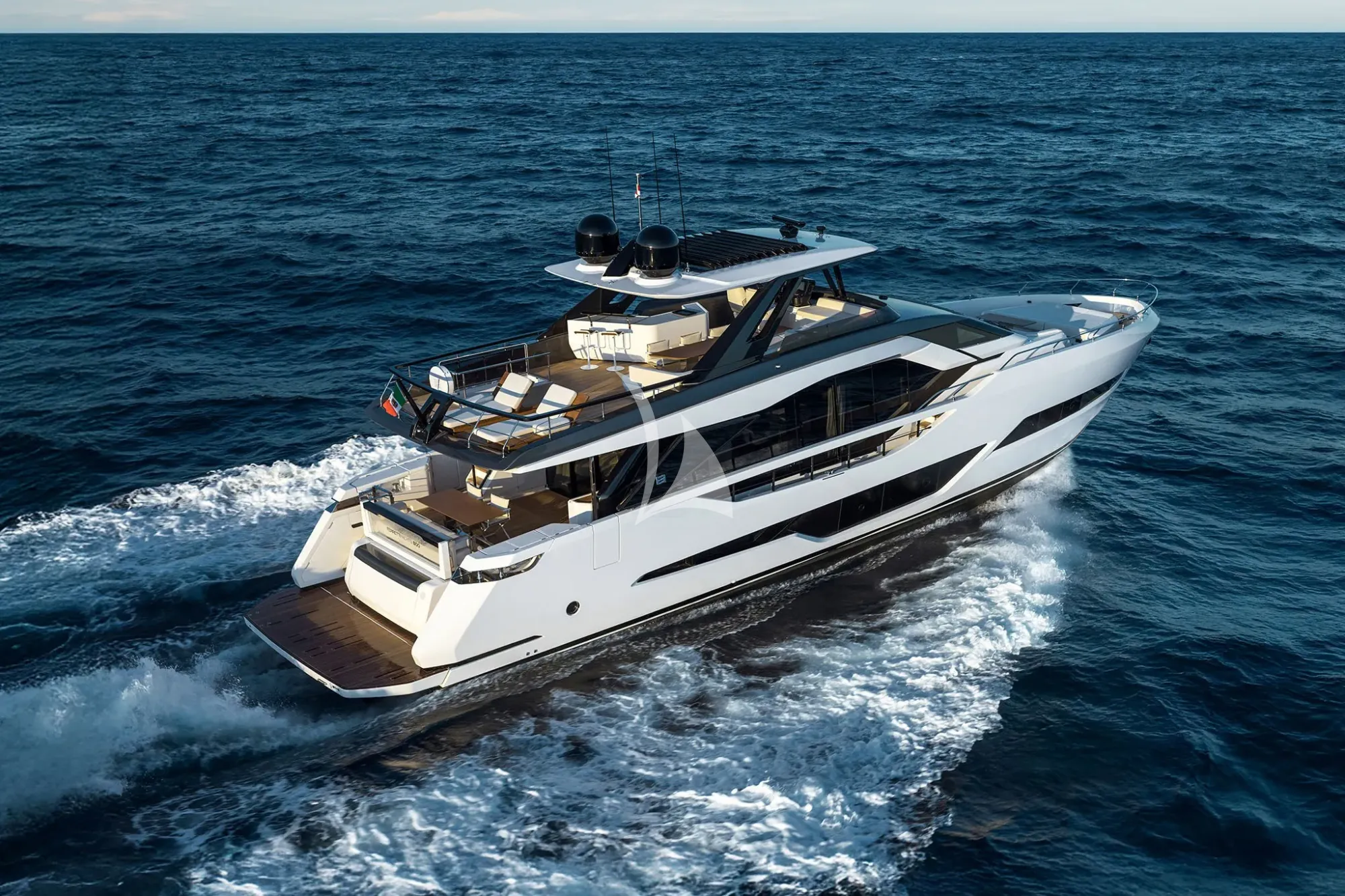 AURORE Ferretti 800 - cruising