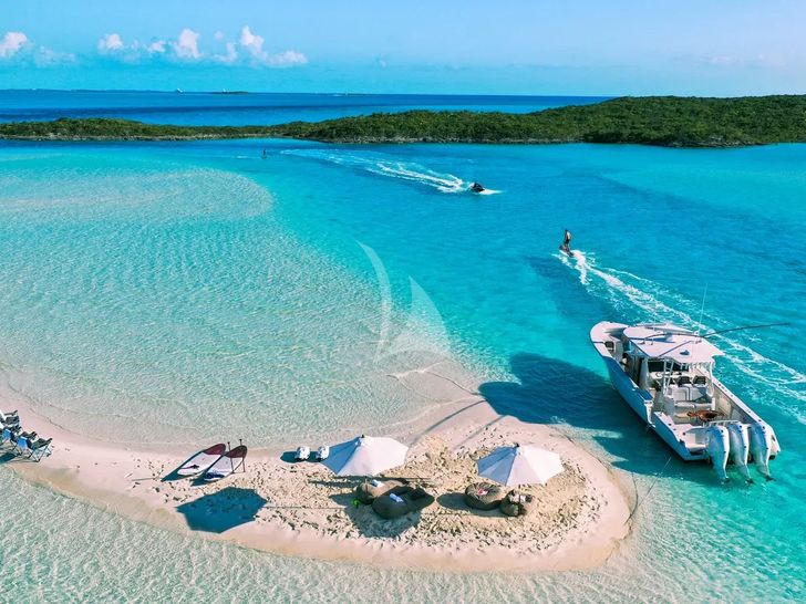 AVALON Delta Marine 46m - beach set up AVALON Delta Marine 46m - beach set up