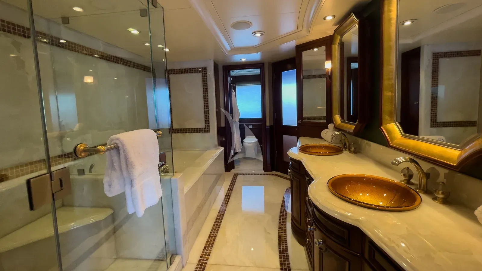 Charter Yacht AVALON - Delta Marine 46m - 5 Cabins - Nassau - Exumas - Bahamas