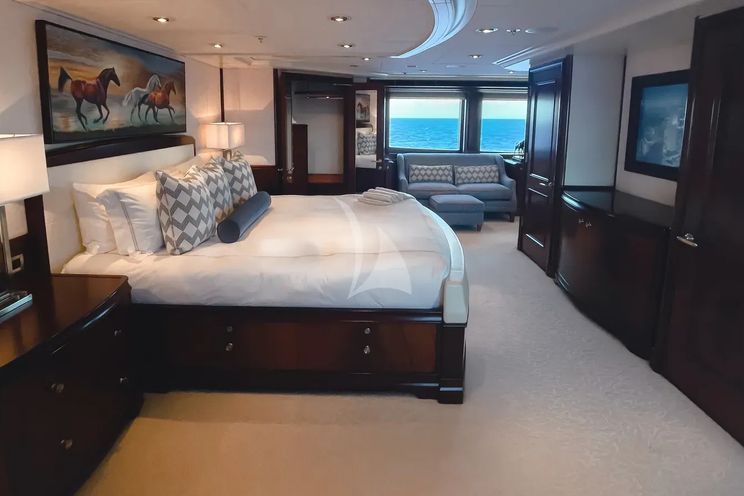 Charter Yacht AVALON - Delta Marine 46m - 5 Cabins - Nassau - Exumas - Bahamas