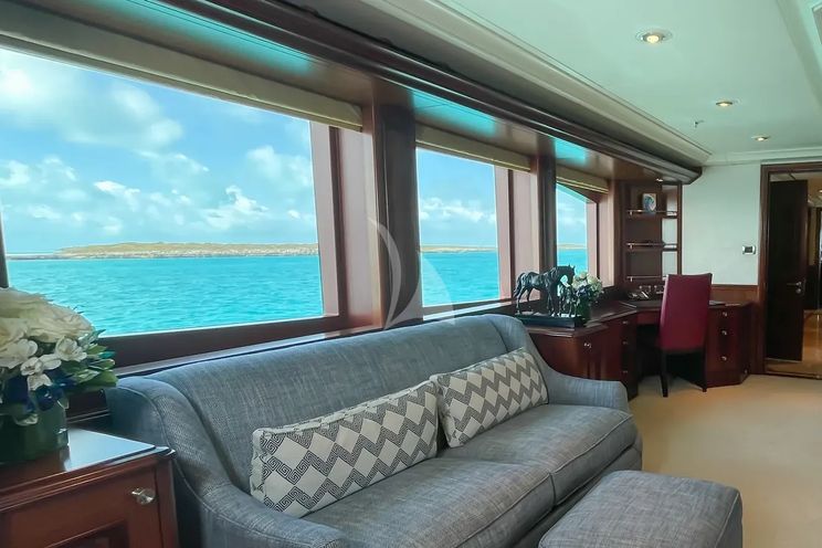 Charter Yacht AVALON - Delta Marine 46m - 5 Cabins - Nassau - Exumas - Bahamas