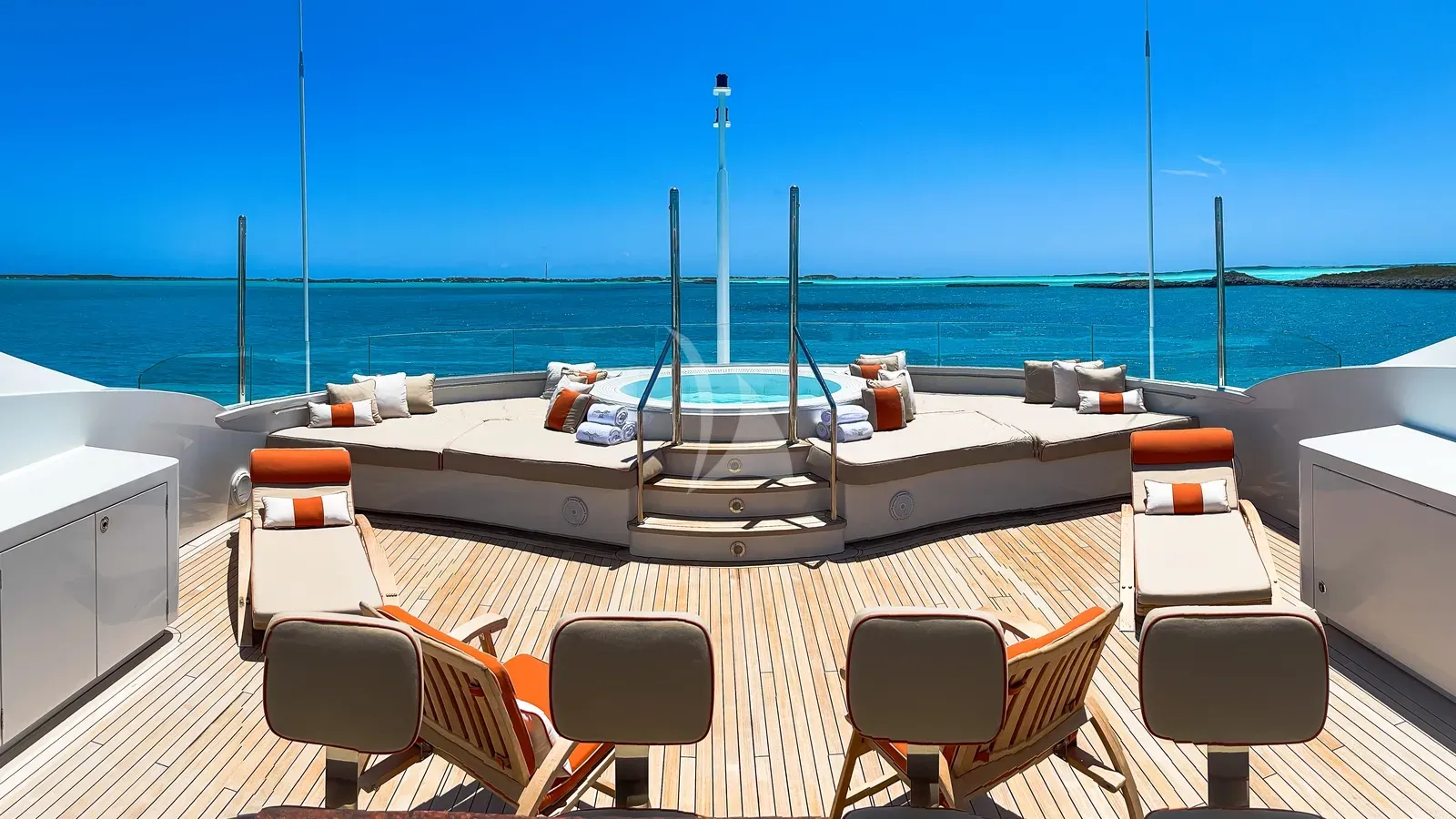 Charter Yacht AVALON - Delta Marine 46m - 5 Cabins - Nassau - Exumas - Bahamas
