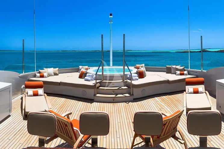 Charter Yacht AVALON - Delta Marine 46m - 5 Cabins - Nassau - Exumas - Bahamas