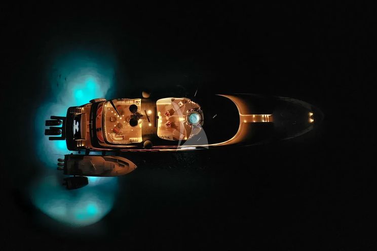 Charter Yacht AVALON - Delta Marine 46m - 5 Cabins - Nassau - Exumas - Bahamas