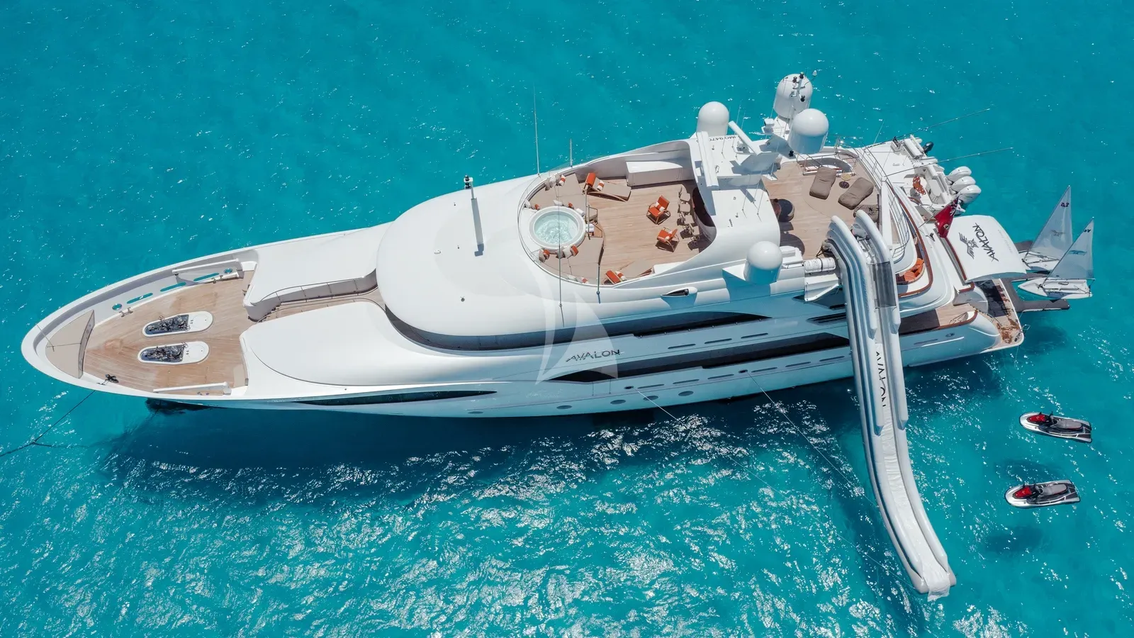 Charter Yacht AVALON - Delta Marine 46m - 5 Cabins - Nassau - Exumas - Bahamas