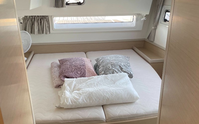 Charter Yacht AVENTURA - Lagoon 42 - 3 Cabins - St Raphael - Cannes - St Tropez - Nice - Antibes - Monaco - French Riviera