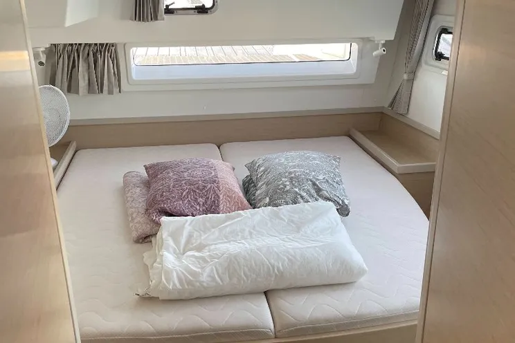 Charter Yacht AVENTURA - Lagoon 42 - 3 Cabins - St Raphael - Cannes - St Tropez - Nice - Antibes - Monaco - French Riviera