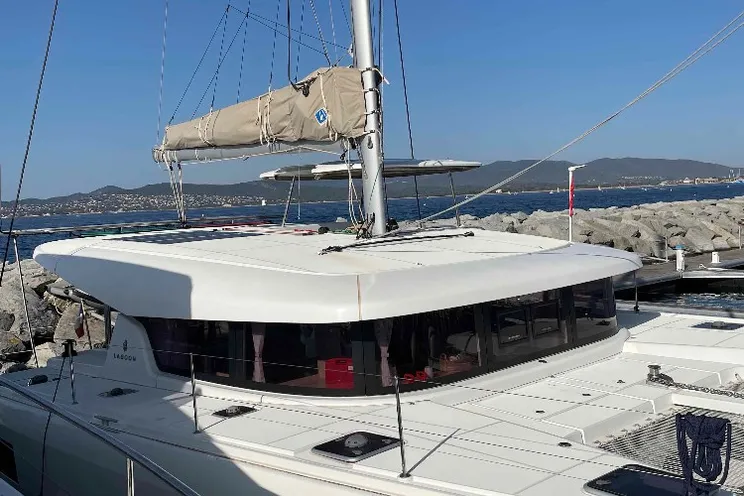 Charter Yacht AVENTURA - Lagoon 42 - 3 Cabins - St Raphael - Cannes - St Tropez - Nice - Antibes - Monaco - French Riviera