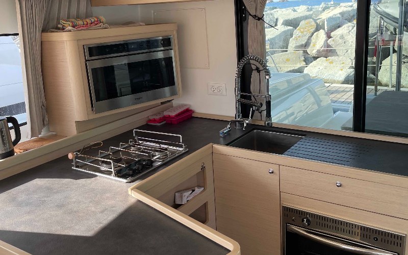 Charter Yacht AVENTURA - Lagoon 42 - 3 Cabins - St Raphael - Cannes - St Tropez - Nice - Antibes - Monaco - French Riviera