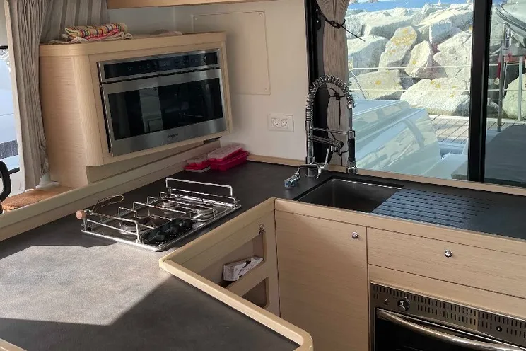 Charter Yacht AVENTURA - Lagoon 42 - 3 Cabins - St Raphael - Cannes - St Tropez - Nice - Antibes - Monaco - French Riviera