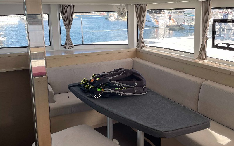 Charter Yacht AVENTURA - Lagoon 42 - 3 Cabins - St Raphael - Cannes - St Tropez - Nice - Antibes - Monaco - French Riviera