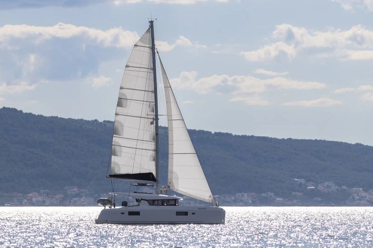 Charter Yacht AVENTUS - Lagoon 42 - 4 Cabins - Split - Dubrovnik - Hvar - Croatia