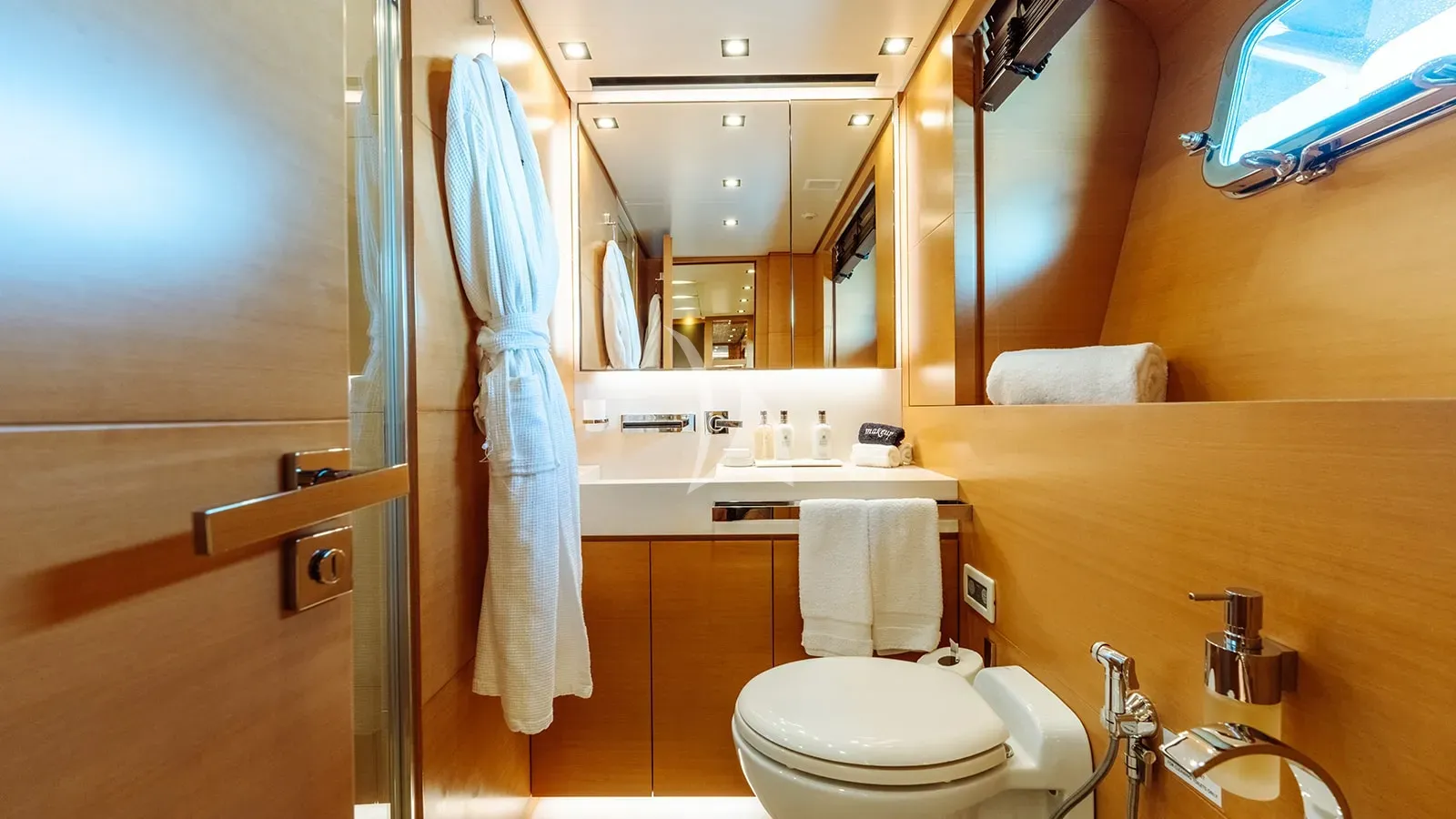Charter Yacht AWAY - Sanlorenzo SD122 - 5 Cabins - Nassau - Exumas - Bahamas