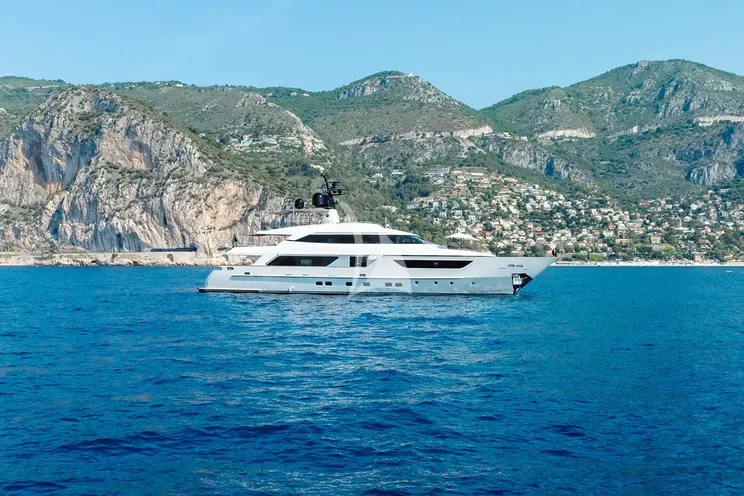 Charter Yacht AWAY - Sanlorenzo SD122 - 5 Cabins - Nassau - Exumas - Bahamas