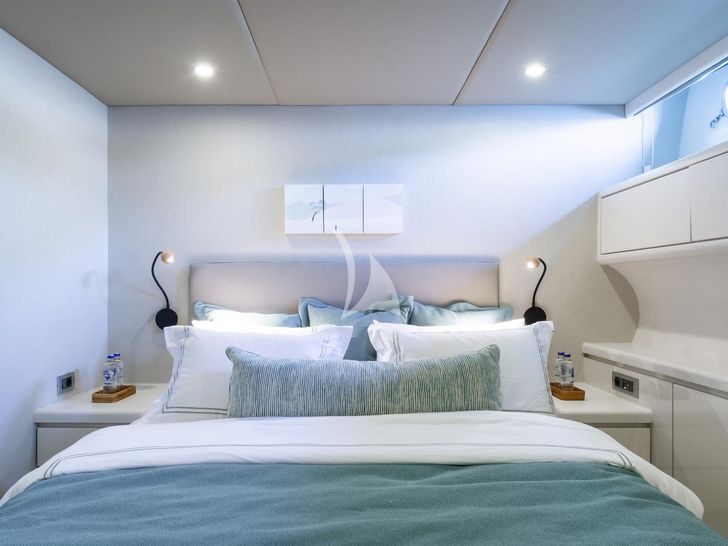 AXELLA Eurocraft 110 - VIP cabin 2 AXELLA Eurocraft 110 - VIP cabin 2