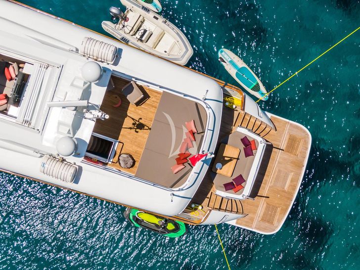 AXELLA Eurocraft 110 - aft with water toys aerial AXELLA Eurocraft 110 - aft with water toys aerial