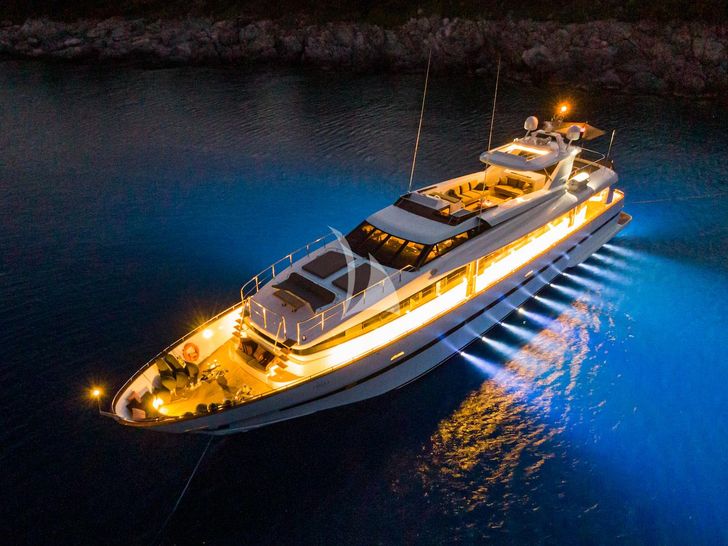 AXELLA Eurocraft 110 - at night AXELLA Eurocraft 110 - at night