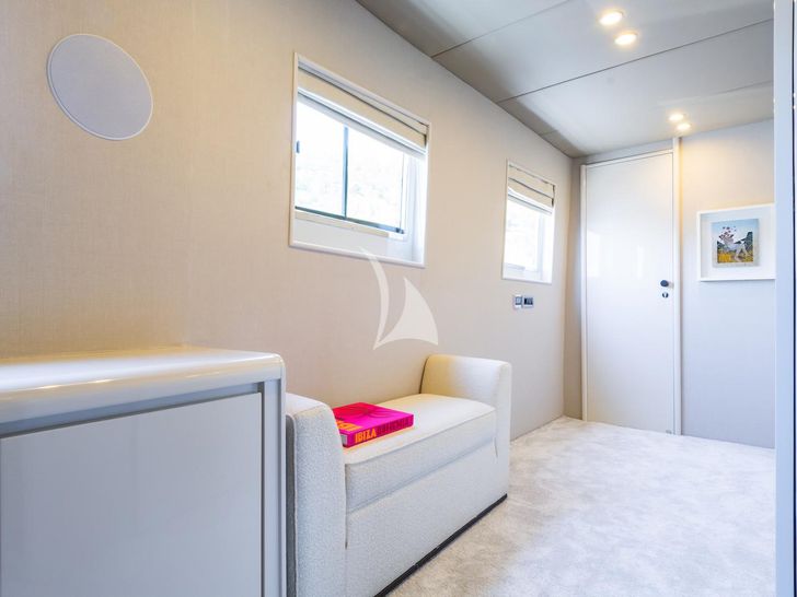 AXELLA Eurocraft 110 - master cabin seating AXELLA Eurocraft 110 - master cabin seating