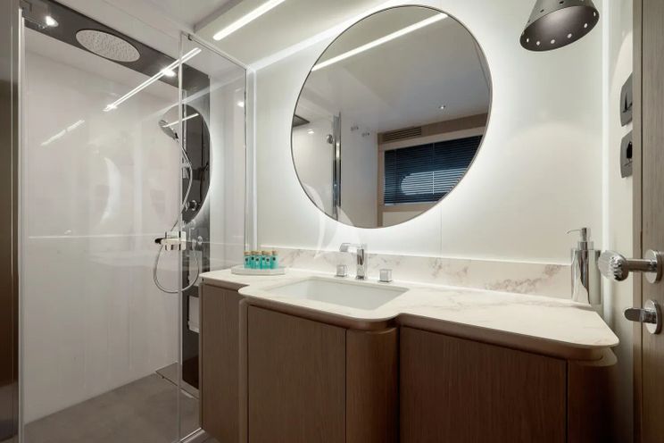 Charter Yacht AMPARITO V - Azimut Magellano 66 - 4 Cabins - Split - Dubrovnik - Hvar - Croatia