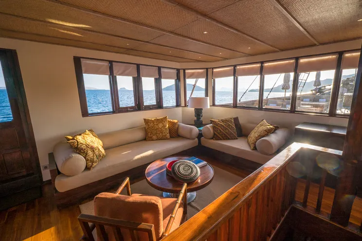 Charter Yacht ALILA PURNAMA - Phinisi 46m - 5 Cabins - Labuan Bajo - Komodo - Raja Ampat - Indonesia