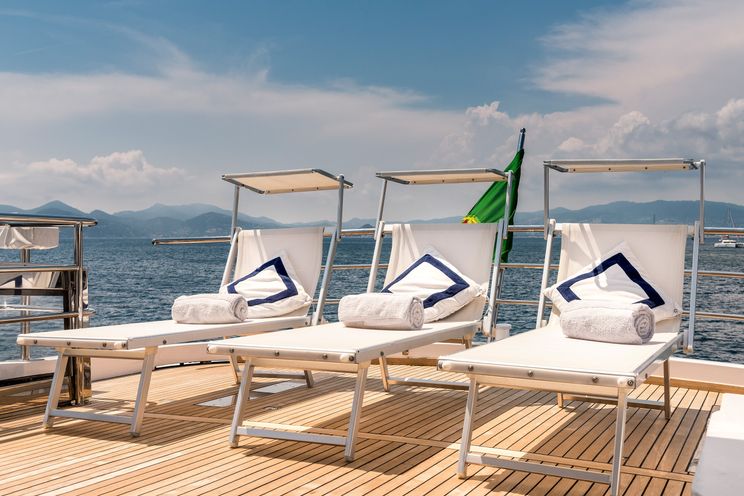 Charter Yacht ANTISAN - Alalunga 33m - 5 Cabins - Cannes - Nice - Antibes - St Tropez - French Riviera - Monaco