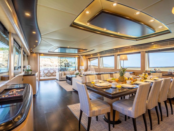 DOLCE VITA IV Astondoa 102 GLX - indoor dining area DOLCE VITA IV Astondoa 102 GLX - indoor dining area