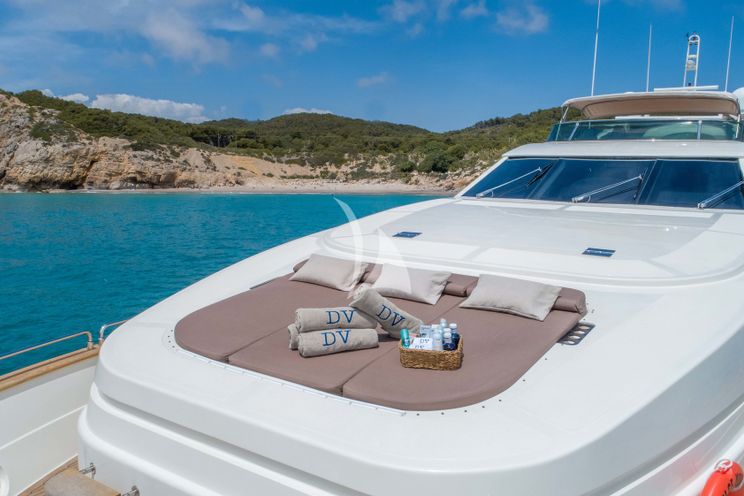 Charter Yacht DOLCE VITA IV - Astondoa 102 GLX - 5 Cabins - Ibiza - Formentera - Mallorca - Balearics - Spain