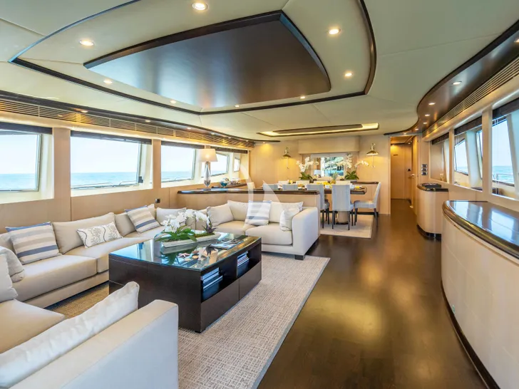 DOLCE VITA IV Astondoa 102 GLX - saloon DOLCE VITA IV Astondoa 102 GLX - saloon