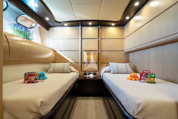 Charter Yacht DOLCE VITA IV - Astondoa 102 GLX - 5 Cabins - Ibiza - Formentera - Mallorca - Balearics - Spain