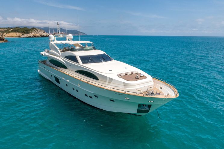 Charter Yacht DOLCE VITA IV - Astondoa 102 GLX - 5 Cabins - Ibiza - Formentera - Mallorca - Balearics - Spain