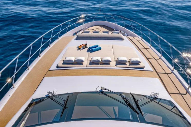 Charter Yacht BACCARAT - Amer Cento Quad - 5 Cabins - Cannes - Monaco - St Tropez