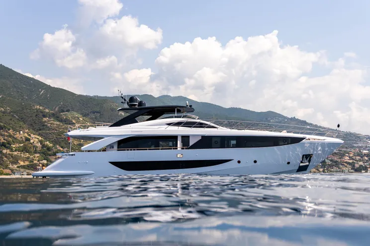 Charter Yacht BACCARAT - Amer Cento Quad - 5 Cabins - Cannes - Monaco - St Tropez