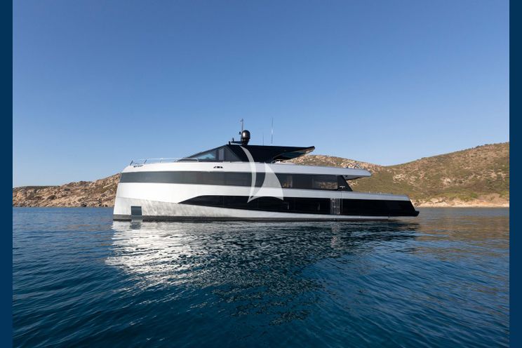 Charter Yacht BAD MUTHA - Wally WHY200 - 4 Cabins - Cannes - Monaco - St. Tropez - French Riviera