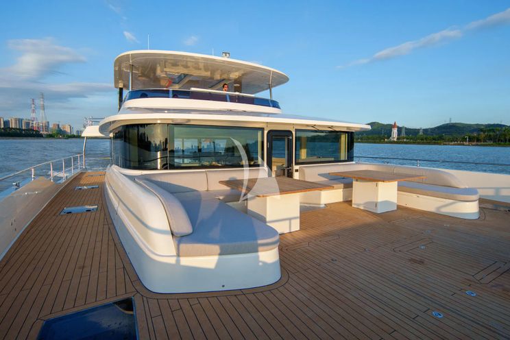 Charter Yacht BADE - GranOcean W-72 - 4 Cabins - Genoa - Liguria - La Spezia - Italian Riviera