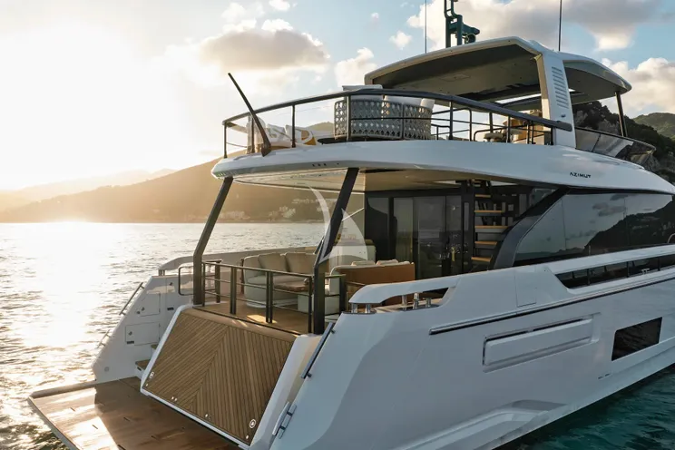 Charter Yacht BALANCE - Azimut 82 Fly - 4 Cabins - Sibenik - Split - Dubrovnik - Hvar - Croatia