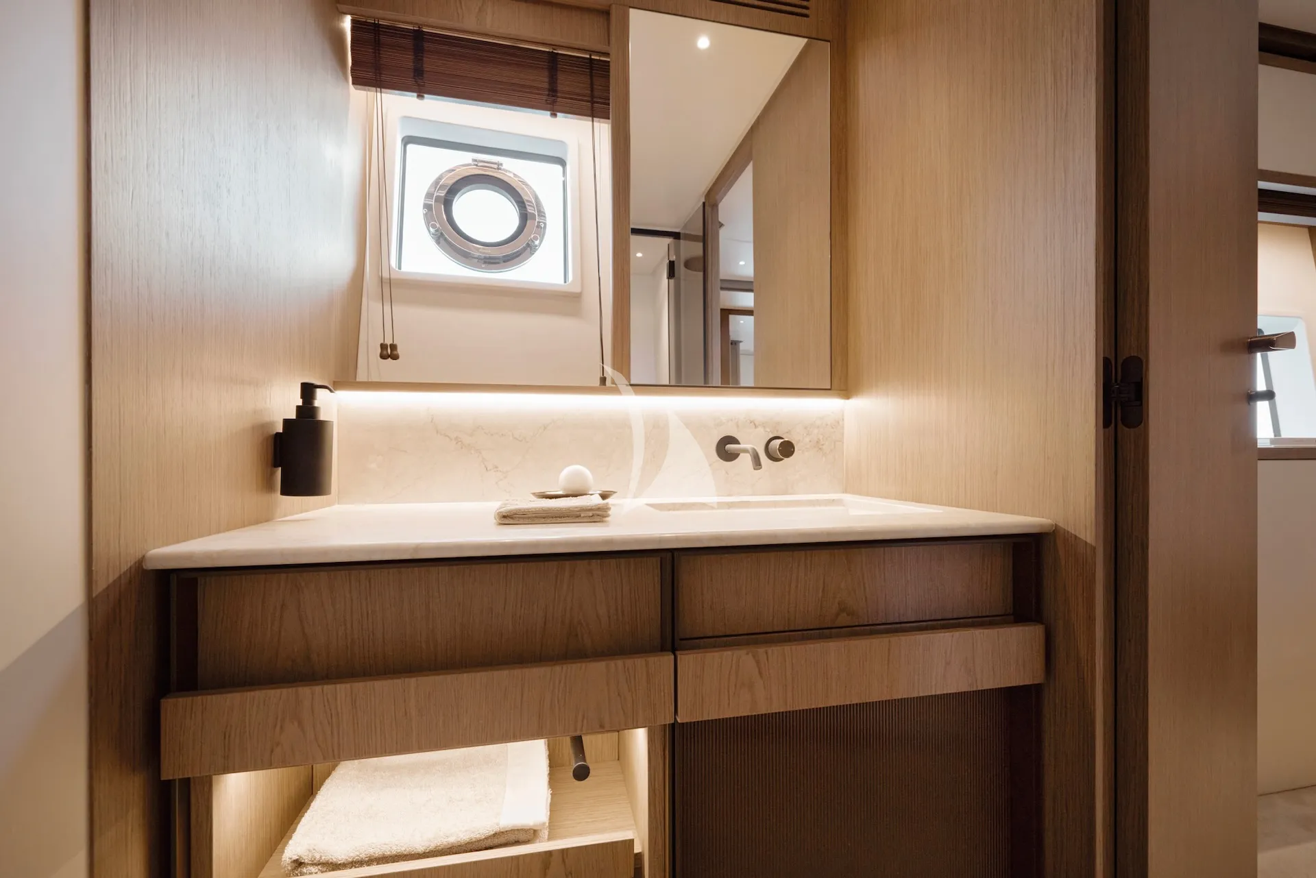 Charter Yacht BALANCE - Azimut 82 Fly - 4 Cabins - Sibenik - Split - Dubrovnik - Hvar - Croatia