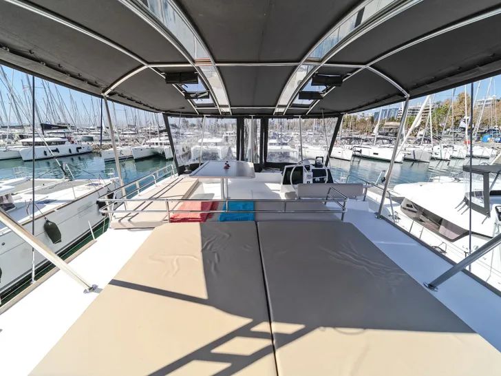 BALI 4.8 - flybridge BALI 4.8 - flybridge