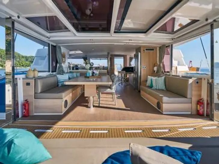 JOZA Bali 5.4 - aft deck and saloon access JOZA Bali 5.4 - aft deck and saloon access
