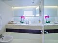 BARACUDA VALETTA Perini Navi Sailing Yacht 50m - master cabin bathroom BARACUDA VALETTA Perini Navi Sailing Yacht 50m - master cabin bathroom