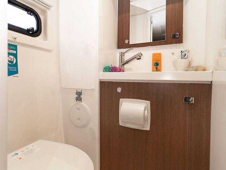 BASMA Bali 4.8 - cabin 1 bathroom BASMA Bali 4.8 - cabin 1 bathroom
