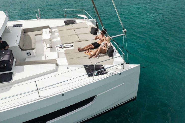 Charter Yacht BAYMAHNI - Bali 5.4 - 4 Cabins - Nassau - Exumas - Bahamas