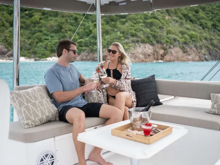 BAYMANHI Bali 5.4 - guests on the flybridge BAYMANHI Bali 5.4 - guests on the flybridge