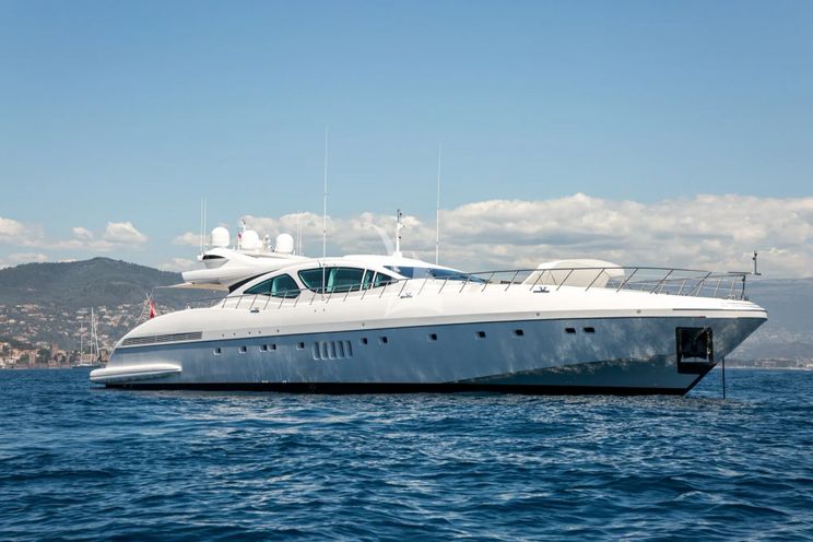 Charter Yacht BEACHOUSE - Mangusta 130 - 4 Cabins - Monaco - Cannes - St Tropez - French Riviera