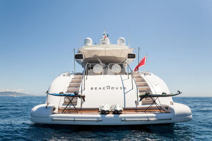 Charter Yacht BEACHOUSE - Mangusta 130 - 4 Cabins - Nassau - Exumas - Bahamas