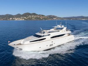 BEIJA FLORE - Eurocraft 92 - 5 Cabins - St Tropez - Cannes - Monaco - Antibes - French Riviera BEIJA FLORE - Eurocraft 92 - 5 Cabins - St Tropez - Cannes - Monaco - Antibes - French Riviera